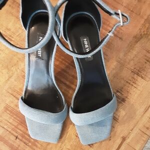Nine West Light Blue Denim Square Toe Ankle Strap Heels Size 7